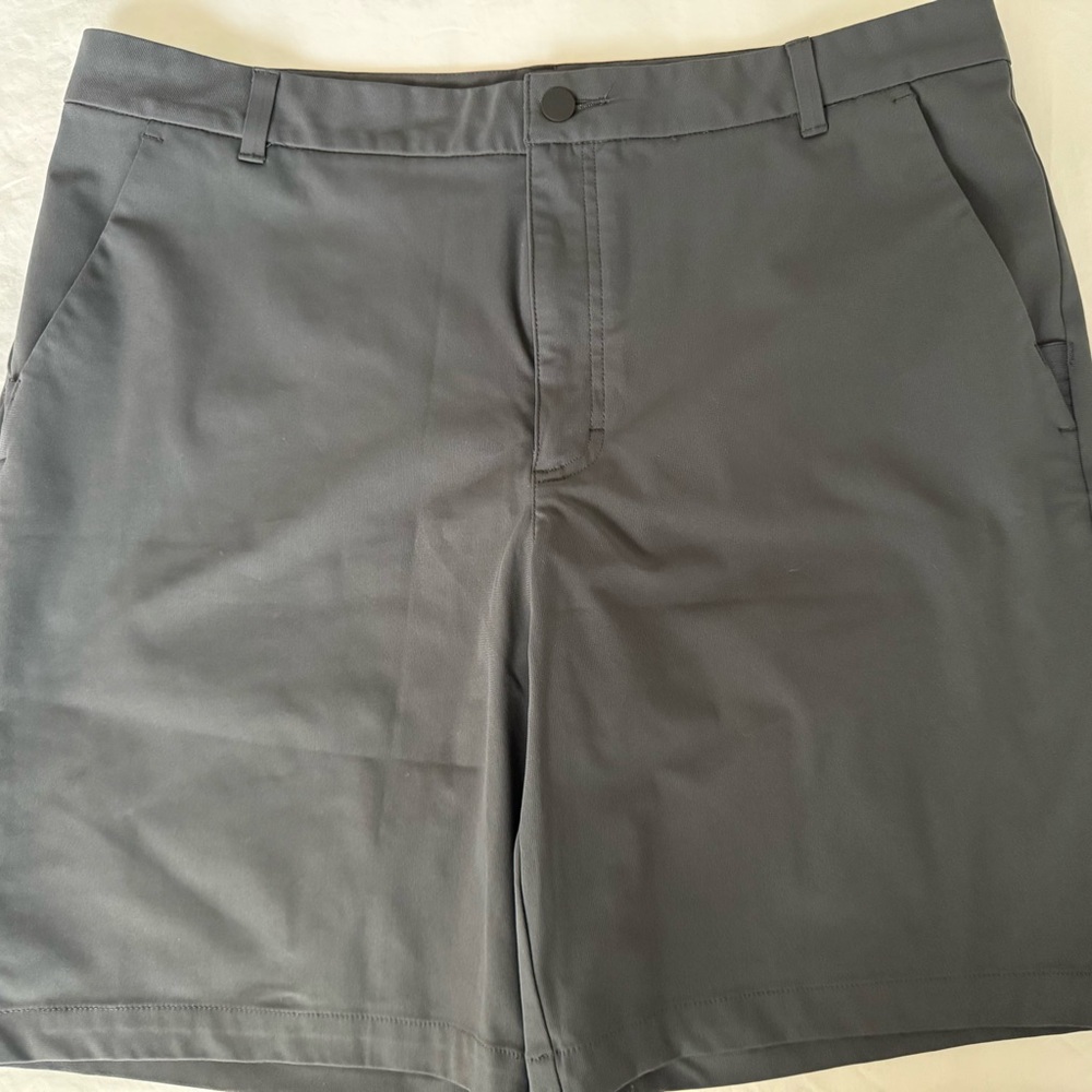 Men's VRST Shorts - Gray